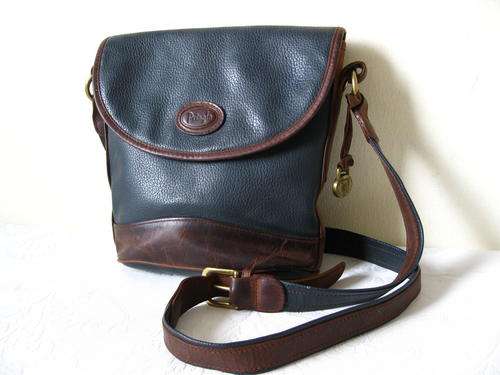 AUTHENTIC PRINGLE OF SCOTLAND PVC NAVY BAG WITH BROWN LEATHER TRIM MESSENGER SLING BAG