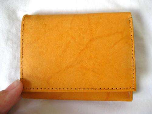 **GENUINE LEATHER** TAN TRI-FOLD MEN'S WALLET BRAND NEW