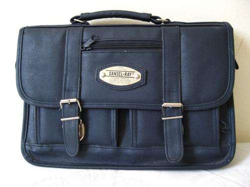 VINTAGE NAVY BLUE DANIEL RAY MINI BRIEFCASE SATCHEL MESSENGER BAG