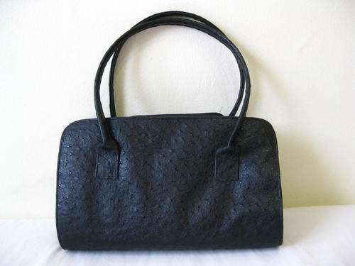 **CLEARANCE SALE** VINTAGE OSTRICH PRINT WOOLWORTHS BLACK SHOULDER HANDBAG