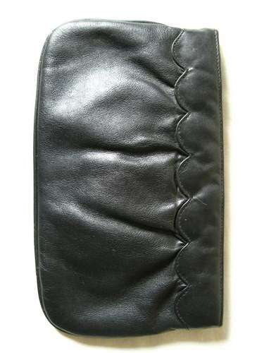 VINTAGE GENUINE LEATHER BLACK SCALLOPED CLUTCH BAG PURSE