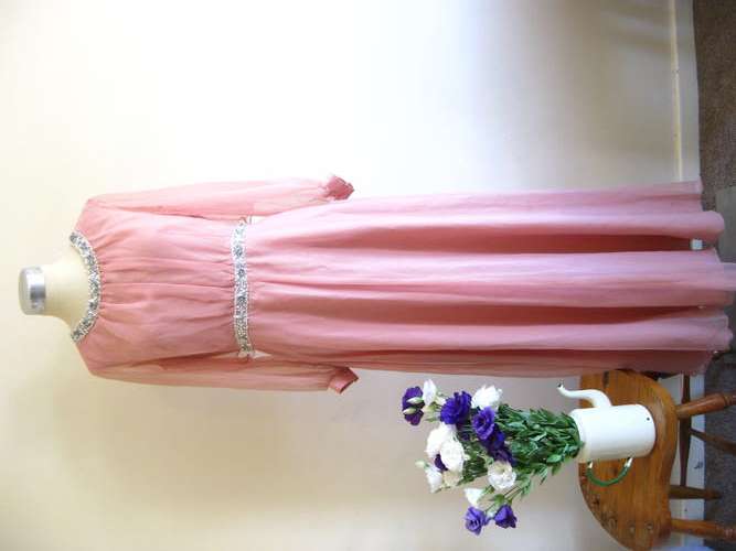 VINTAGE PINK CHIFFON SHEER BEADED SWAROVSKI CRYSTAL LONG SLEEVE PARTY FORMAL GOWN DRESS - SZ 10/ 12