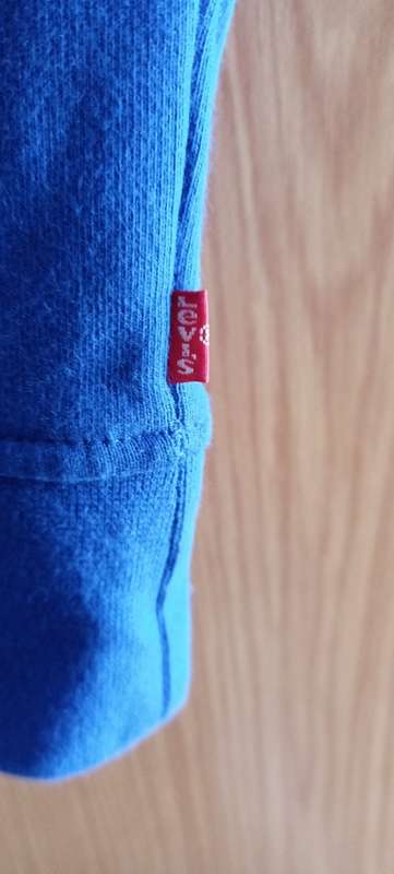 Levi`s Men`s Relaxed Graphic Hoodie Blue Medium