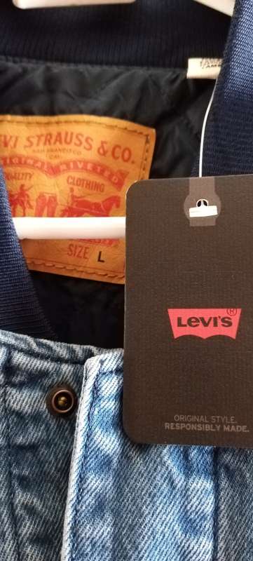 Levi`s Men`s Chestnut Varsity Jacket Blue Large