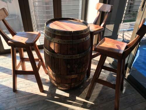 Barrel Vat Table and Portable Bar with Chairs