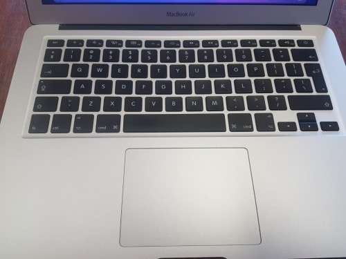 2017 Macbook Air - Incl HDMI adapter
