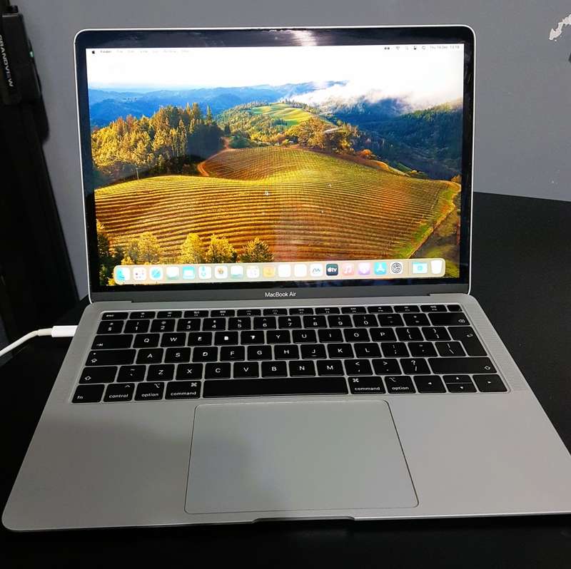 2019 Macbook Air (Including Adam adapter)