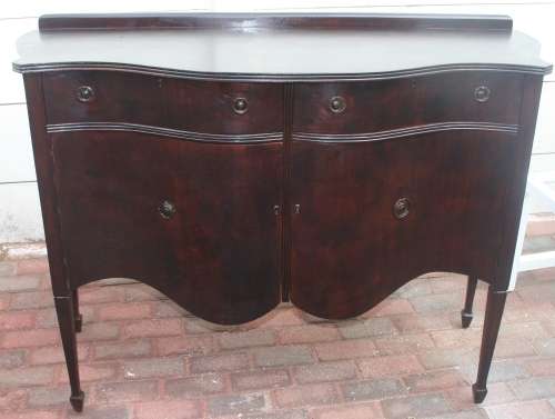 A GORGEOUS circa 1961 REGENCY STYLE SIDE SERVER WITH EXQUISITE DETAIL! MAGNIFICENT