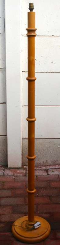 A BEAUTIFUL TALL PINE STANDING LAMP/READING LAMP