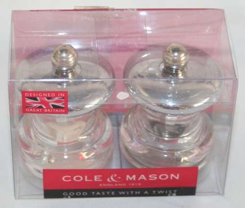 A FANTASTIC SET OF SALT AND PEPPER GRINDERS MADE IN ENGLAND