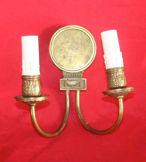 WOW MAGNIFICENT WALL MOUNTED VINTAGE/ANTIQUE BRASS WALL MOUNTED CHANDELIER VERY STYLISH