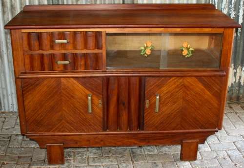 A ABSOLUTELY GORGEOUS 1960'S SIDE BOARD WITH SO MUCH DETAIL STUNNING FURNITURE!!