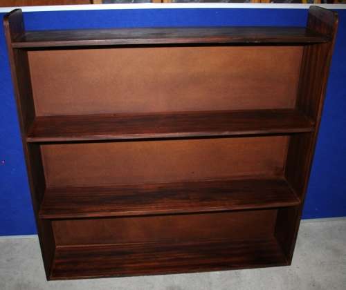 A FANTASTIC LARGE DARK WOOD BOOKSHELF WITH LOTS OF SPACE
