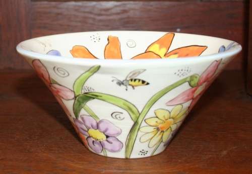 A SUPERB HAND PAINTED BOWL/DISH SOME STUNNING SOUTH AFRICAN ART