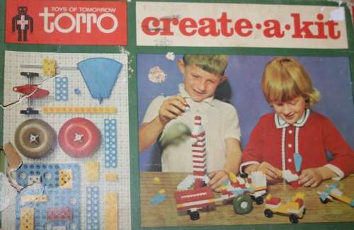 WOW AMAZING VINTAGE TORRO 1960'S TOYS OF T CREATE A KIT BUILDING BLOCKS MADE IN NEW ZEALAND
