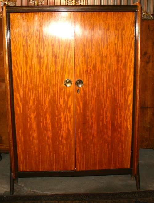 A STUNNING VINTAGE ART DECO LOOK WARDROBE A MAGNIFICENT PIECE