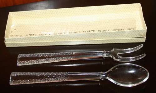 A EXQUISITE SET OF GLASS/CRYSTAL? EETRITE SALAD SPOONS AMAZING!!!
