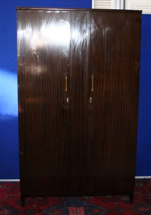 A STUNNING VINTAGE WARDROBE IN GOOD CONDITION LEAVE IT IN ORIGINAL STATE OR  DO YOUR SHABBY CHIC
