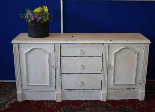 AN EXQUISITE VINTAGE 'SHABBY CHIC' SIDEBOARD/DRESSER  - STUNNING!!!