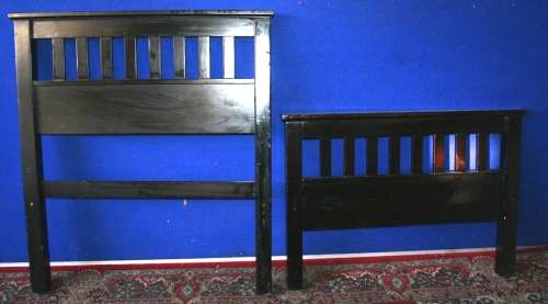 A STUNNING EBONY FINISHED WOODEN SINGLE HEADBOARD AND FOOT BOARD ON BID FOR BOTH!!