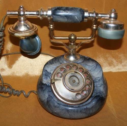 A Gorgeous replica Antique rustic vintage telephone, casted household landline phone Pattern