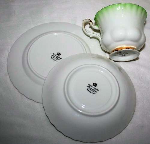 ROYAL ALBERT RAINBOW FIVE TRIO SETS - Romantic - Exuberant - Beautiful - Feminine