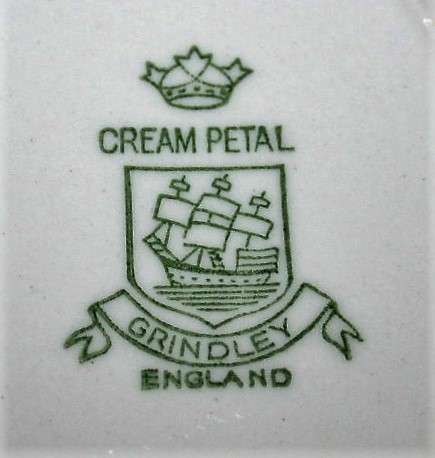 EIGHT GORGEOUS DINNER PLATES - CREAM PETAL -GRINDLEY ENGLAND IN A LIGHT BLUE - FANTASTIC GOLD TRIM!!