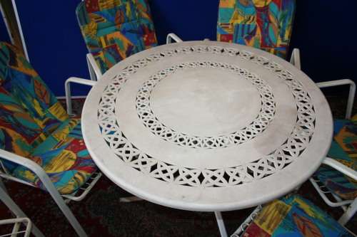 A FANTASTIC VINTAGE 7 PIECE GARDEN SET - ONE BID TO TAKE THE SET!!!