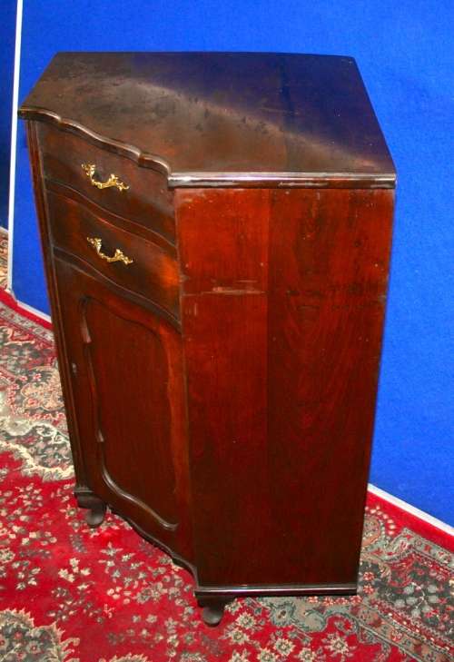 WOW A STUNNING ANTIQUE QUEEN ANNE CORNER CUPBOARD WITH 2 DRAWERS AND ONE DOOR MAGNIFICENT!!!!