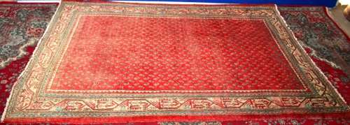 A GORGEOUS 2M X1.3M PERSIAN CARPET - WILL LOOK STUNNING ANY WERE IN THE HOUSE