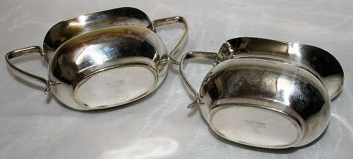A stylish - Sheffield Sugar bowl & Milk creamer.THE CUTLERS COMPANY 1836 VINERS OF SHEFFIELD ENGLAND