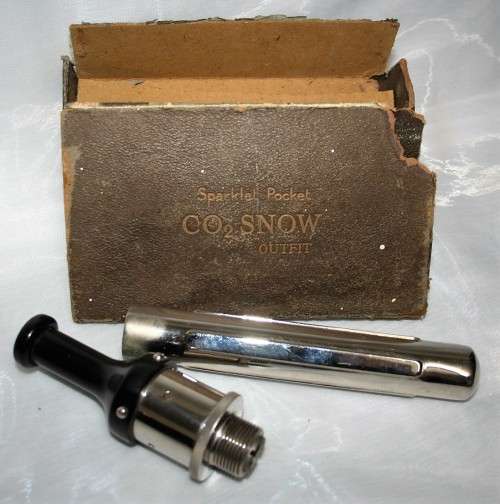 VINTAGE MEDICAL SPARKLET POCKET OUTFIT - CO2 SNOW SPARKLET HOLDER SIZE 'J' - L-26