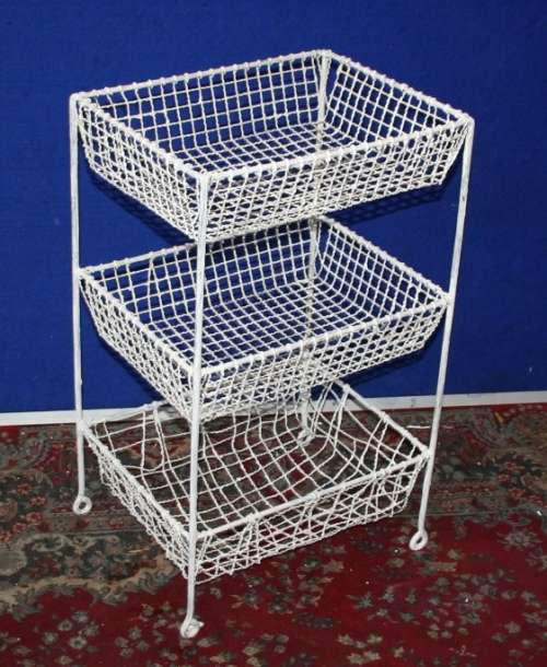 WOW A GORGEOUS - THREE TIER METAL VEGETABLE RACK - RETRO CHIC