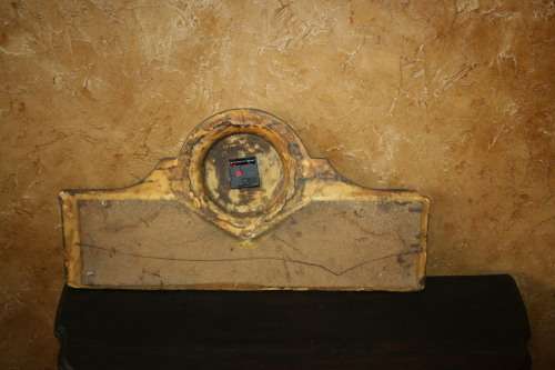 A STUNNING - HARD CASTED RESIN  BAR WALL CLOCK - WILL LOOK AMAZING IN YOUR BAR/PUB