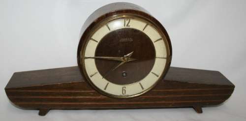 A GORGEOUS SMALLER MANTEL CLOCK - STUNNING PIECE