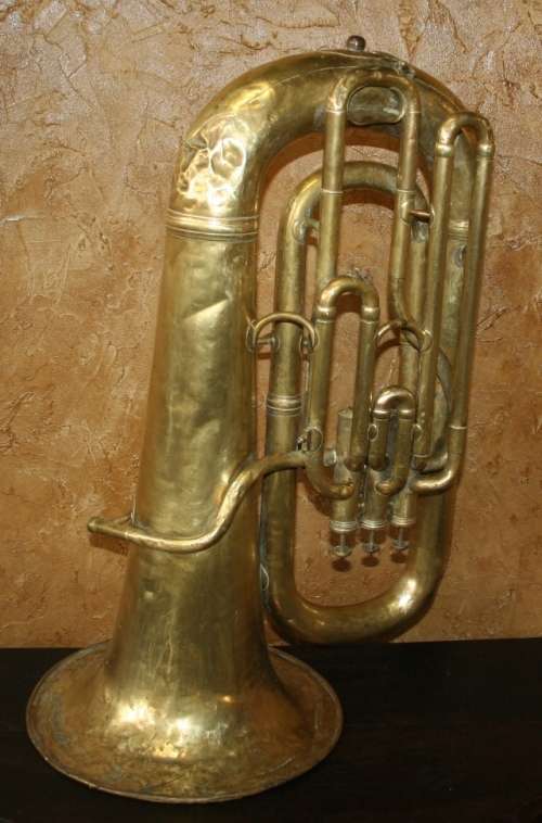 A SPECTACULAR VINTAGE/ANTIQUE TUBA BY CLASS HAWKINS & SON LONDON