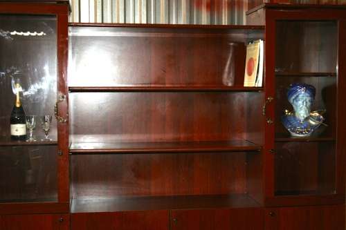 A MAGNIFICENT 2.1MX2M OFFICE CUPBOARD WITH TWO GLASS DOORS AMPLE CUPBOARD SPACE OR FLAT SCREEN UNIT!
