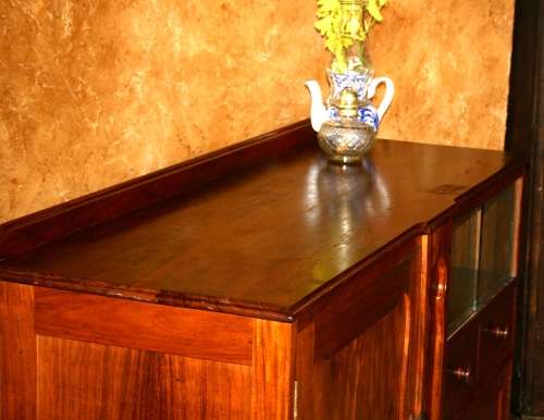 A FABULOUS ART DECO SIDEBOARD WITH WITH BEAUTIFUL DETAIL A MAGNIFICENT PIECE OF FURNITURE!!!