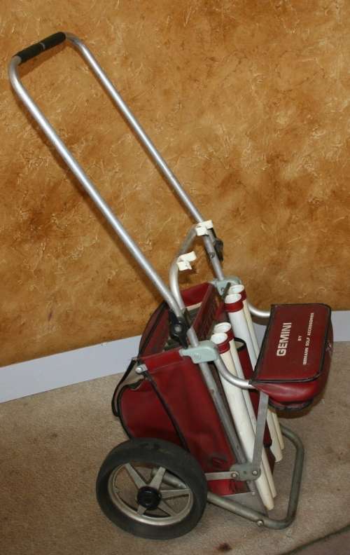 A FANTASTIC VINTAGE GOLF CART - GEMINI BY ACCESSORIES GOLF ACCESSORIES - IN GOOD VINTAGE CONDITION