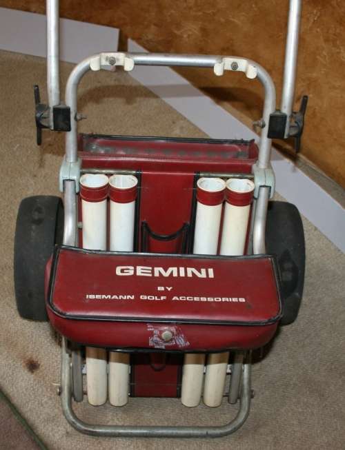 A FANTASTIC VINTAGE GOLF CART - GEMINI BY ACCESSORIES GOLF ACCESSORIES - IN GOOD VINTAGE CONDITION
