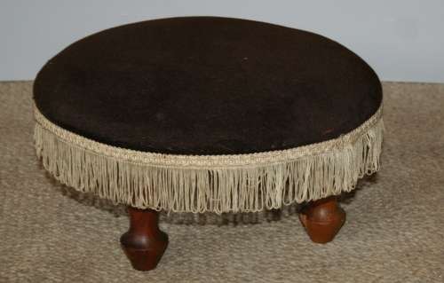 A EXQUISITE VINTAGE/ANTIQUE FOOT STOEL - STUNNING PIECE!!!