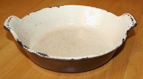FOUR FANTASTIC HEAVY VINTAGE ENAMEL OVEN DISHES!!