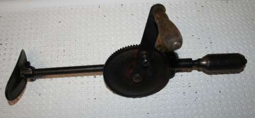 A MARVELOUS VINTAGE HAND DRILL - WITH A SHOULDER REST - FANTASTIC PIECE
