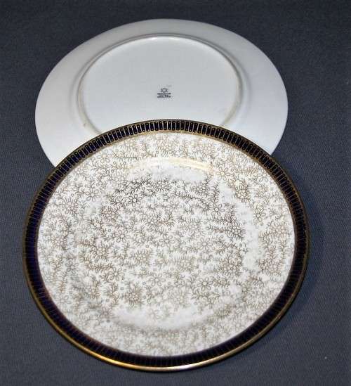 TWO EXQUISITE VINTAGE PARAGON SIDE PLATES  WITH VERY RICH DESIHN STUNNING