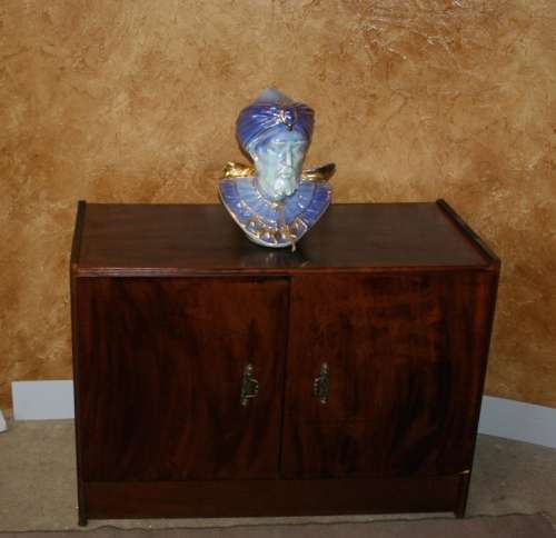 A TWO DOOR CUPBOARD TO FINSIH IN A PAINT TECHNIQUE OR A SMALL PLASMA UNIT!!!