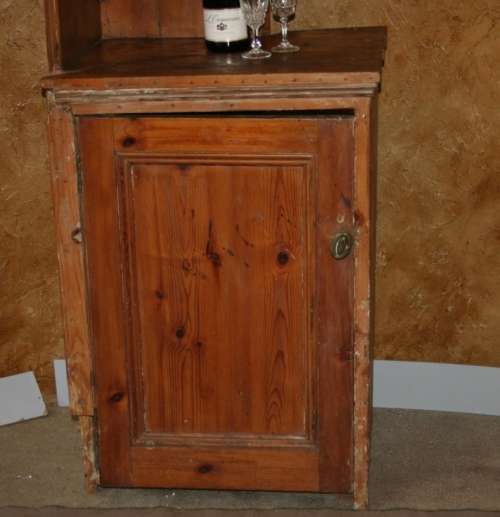 THIS ANTIQUE ORIGAN CORNER CUPBOARD WAS FITTED IN A LATE 1800 HOUSE - WAS IN THE WAY OF RENOVATIONS