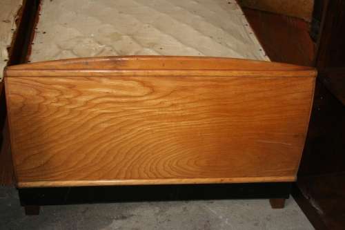 TWO GORGEOUS OAK FINISHED SINGLE BEDS WITH HEADBOARD - FOOTBOARD - AND THE CENTRE PIECE!!!