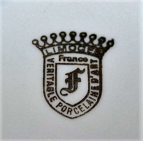 Vintage Limoges France Veritable Porcelaine D'Art Ashtray
