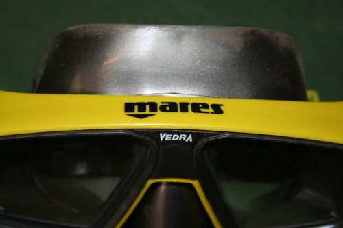 MARES VEDRA SWIMMING MASK WITH A SNORKEL WITH SAFTY/TEMPERED GLASS