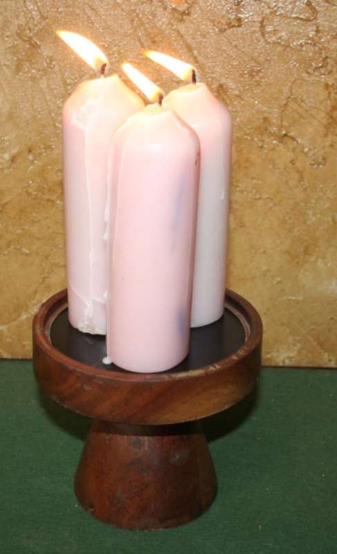 The noble wooden pillar stand it s a beautiful eye catcher for any house or decoration